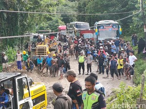 Usulan Jalur Alternatif Imbas Poros Enrekang-Toraja Ambles Bikin Macet