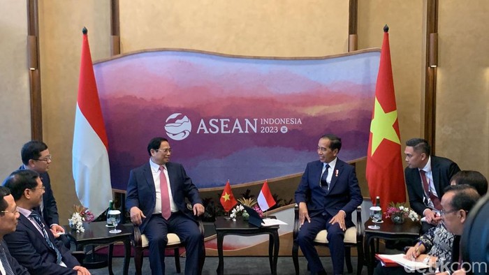 Jokowi bertemu dengan PM Malaysia dan PM Vietnam