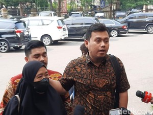 Siap Adu Bukti, Pihak Korban Hadiri Gelar Kasus Kecelakaan Anak Ira Riswana
