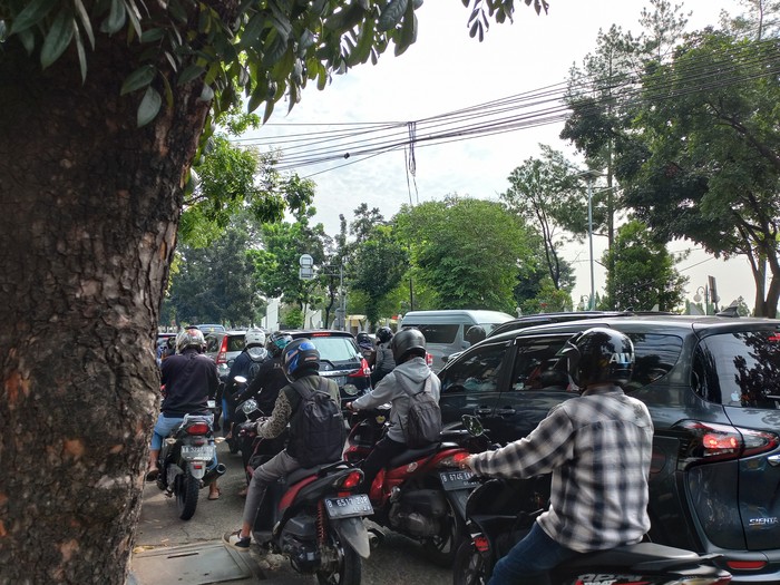 Kemacetan di Jalan Raya Pasar Minggu arah Pancoran (Anggi-detikcom)