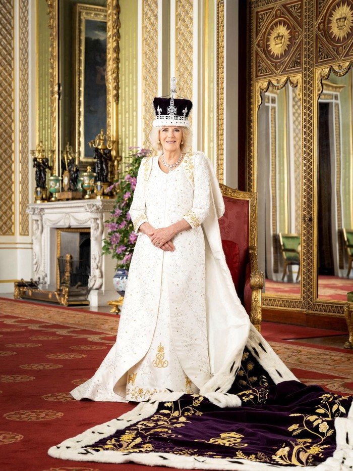 Britain's Queen Camilla is pictured in The Green Drawing Room of Buckingham Palace, London. The Queen is wearing Queen Mary's Crown and Robe of Estate. Picture made available: Monday May 8, 2023. Hugo Burnand/Royal Household 2023/Handout via REUTERS THIS IMAGE HAS BEEN SUPPLIED BY A THIRD PARTY. MANDATORY CREDIT. EDITORIAL USE ONLY. NO RESALES. NO ARCHIVES. NO NEW USE AFTER 0001HRS JANUARY 1, 2024, WITHOUT PRIOR, WRITTEN PERMISSION FROM ROYAL COMMUNICATIONS. NO COMMERCIAL OR BOOK SALES. THE PHOTOGRAPH MUST NOT BE DIGITALLY ENHANCED, MANIPULATED OR MODIFIED IN ANY MANNER OR FORM. REFILE - CORRECTING DATE INFORMATION AND SUPPLYING ADDITIONAL RESTRICTIONS