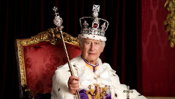 Britains King Charles is pictured in full regalia in the Throne Room at Buckingham Palace, London. The King is wearing the Robe of Estate, the Imperial State Crown and is holding the Sovereigns Orb and Sovereigns Sceptre with Cross. He is seated on one of a pair of 1902 throne chairs that were made for the future King George V and Queen Mary for use at the Coronation of King Edward VII. These throne chairs were also used in the background of the 1937 Coronation of King George VI and Queen Elizabeth, and by King Charles III and Queen Camilla at Westminster Hall to receive addresses from the Speakers of both Houses of Parliament last year. Picture made available: May 8, 2023. Hugo Burnand/Royal Household 2023/Handout via REUTERS    THIS IMAGE HAS BEEN SUPPLIED BY A THIRD PARTY. MANDATORY CREDIT. EDITORIAL USE ONLY. NO RESALES. NO ARCHIVES. NO NEW USE AFTER 0001HRS JANUARY 1, 2024, WITHOUT PRIOR, WRITTEN PERMISSION FROM ROYAL COMMUNICATIONS. NO COMMERCIAL OR BOOK SALES. THE PHOTOGRAPH MUST NOT BE DIGITALLY ENHANCED, MANIPULATED OR MODIFIED IN ANY MANNER OR FORM.   REFILE - CORRECTING DATE INFORMATION AND SUPPLYING ADDITIONAL RESTRICTIONS       TPX IMAGES OF THE DAY