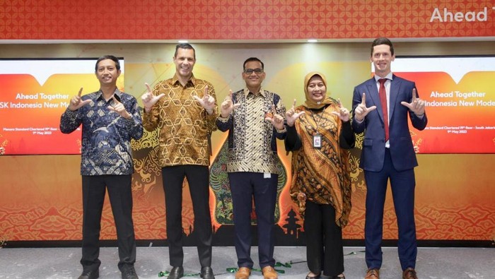 Komitmen Bangun Ekosistem Industri Kesehatan di Indonesia Perusahaan biofarmasi GlaxoSmithKline (GSK) Indonesia terus berkomitmen untuk membangun ekosistem-industri kesehatan yang lebih baik lagi untuk Indonesia.
