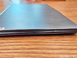 Lenovo Yoga Book 9i Punya Dua Layar Pas untuk Konten Kreator