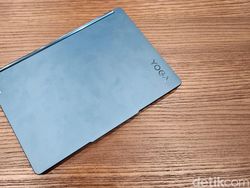 Lenovo Yoga Book 9i Punya Dua Layar Pas untuk Konten Kreator