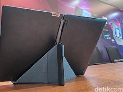 Lenovo Yoga Book 9i Punya Dua Layar Pas untuk Konten Kreator