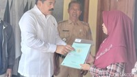 Sejumlah daerah yang dikunjunginya antara lain Kabupaten Cirebon, Tegal, Pemalang, dan Pekalongan.