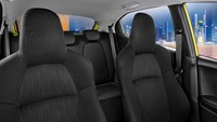 Sementara di bagian interior, New Honda Brio Satya kini hadir dengan New Auto Up/Down Window with Anti-Pinch, kemudian warna interior baru yaitu New Seat Pattern Design, door lining dan dashboard dipadu dengan warna abu-abu pada bagian roof lining-nya. Foto: Dok. Honda Prospect Motor (HPM)