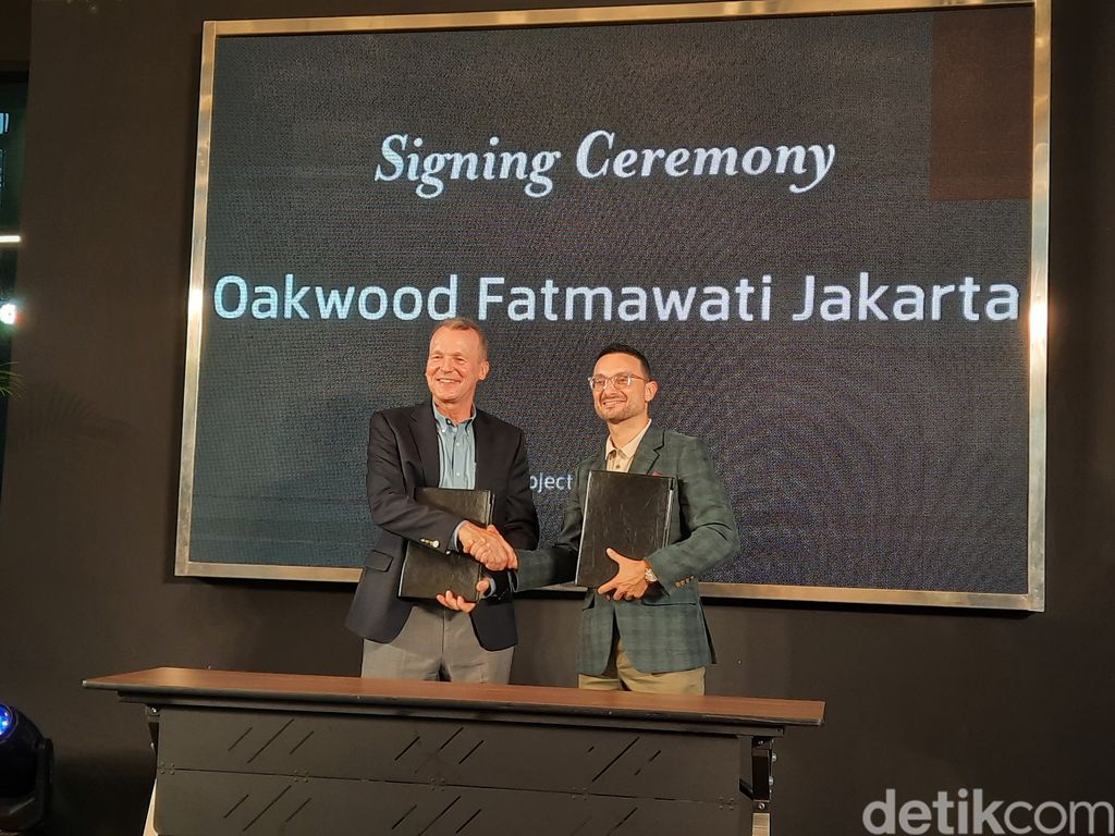 Penandatanganan kerja sama pembangunan Oakwood Fatmawati Jakarta.