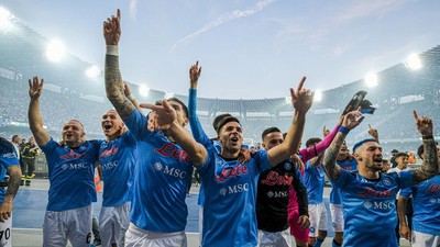 Pesta Perayaan Napoli Juara Liga Italia di Stadion Diego Armando Maradona