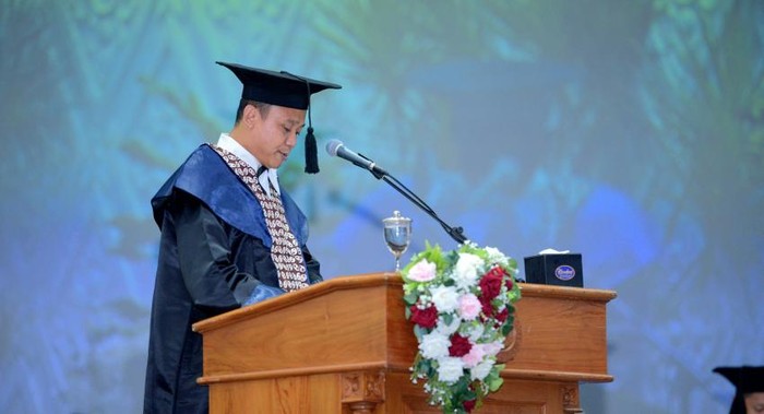 Prof Nasrulloh, Guru Besar Termuda UNY.