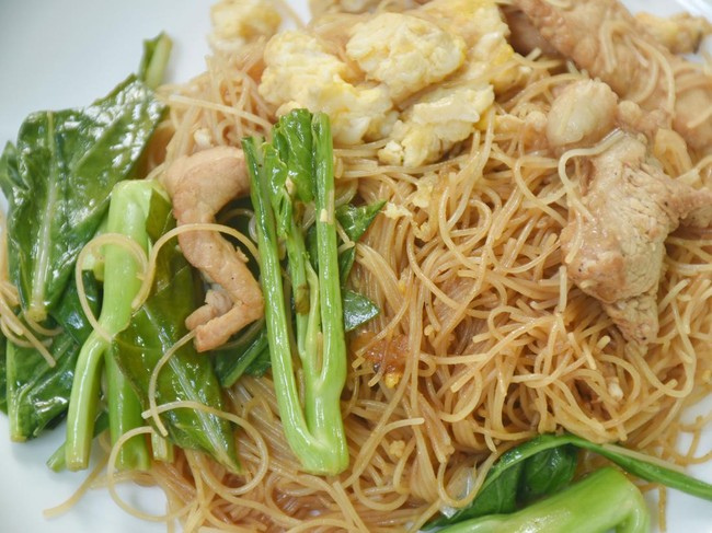 Resep Bihun Goreng Ayam dan Kailan
