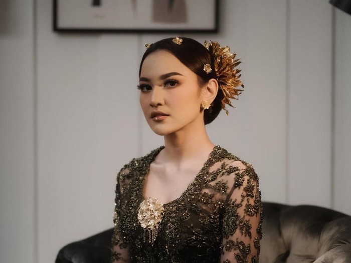 Kemesraan Rizky Febian dengan Mahalini.