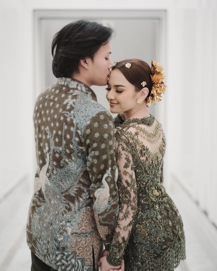 Kemesraan Rizky Febian dengan Mahalini.