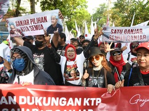 Relawan Ganjar Serahkan 5 Juta KTP Dukungan ke Desk Khusus PDIP