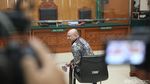 Senyum Irjen Teddy Minahasa Hadapi Sidang Vonis Kasus Narkoba