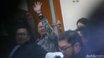 Senyum Irjen Teddy Minahasa Hadapi Sidang Vonis Kasus Narkoba