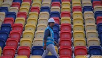Tribun penonton Jakarta E-Prix 2023 pun sudah tampak siap dipakai dengan total jumlah kursi sebanyak 20 ribu penonton. inciannya grandstan 10 ribu, festival 8 ribu, kemudian vip 2 ribu.