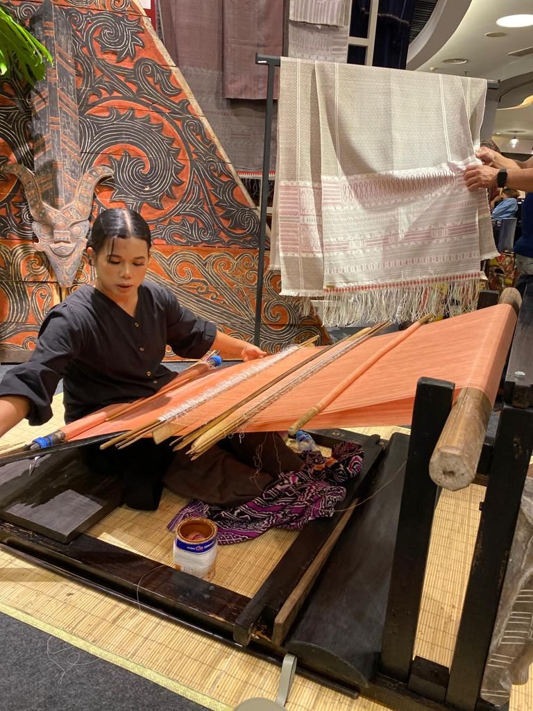 Ulos Karya Torang Sitorus Ulos Karya Torang Sitorus