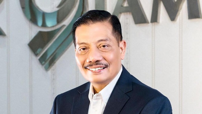 Yunsak El Halcon