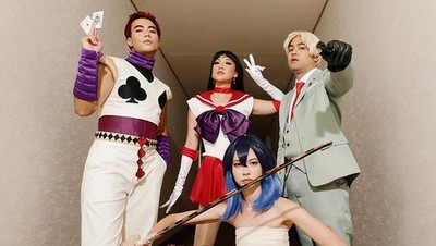 8 Foto Pesta Artis Geng Aries, BCL Seksi Jadi Tokoh di Anime Sailor Moon