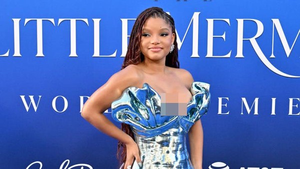 7 Gaya Halle Bailey Pakai Gaun Air Bak Putri Duyung di Premier Little Mermaid