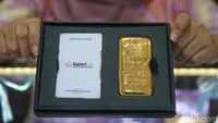 Sedangkan untuk ukuran emas yang terbesar, yakni 1.000 gram (1 kg) dibanderol dengan harga sebesar Rp 1.012.600.000.