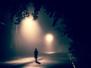 Apa yang Terjadi Jika Keluar Rumah Saat Malam 1 Suro? Ini Pantangannya
