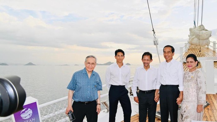 Jokowi dan Para Pemimpin ASEAN di Labuan Bajo