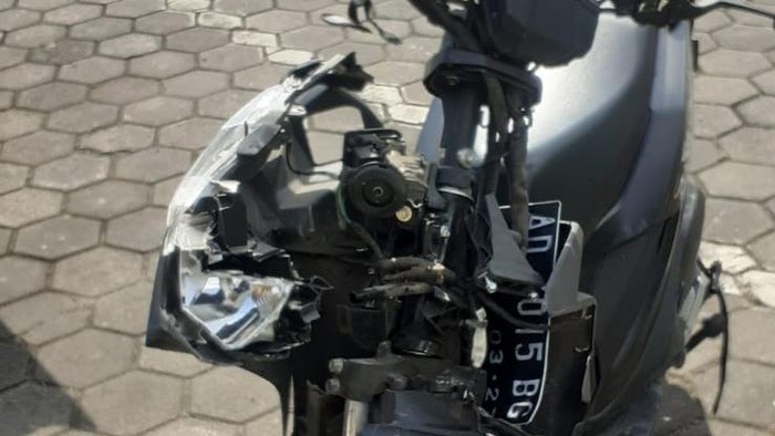 Kondisi sepeda motor korban kecelakaan di Kecamatan Giriwoyo Wonogiri.