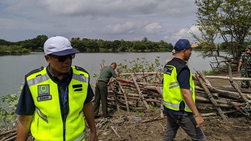 Angkasa Pura I menyatakan ratusan kerbau yang diusir dari Bandara Lombok tidak hanya berpotensi mengganggu penerbangan, tapi juga mengotori jalan.