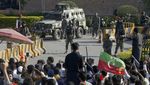 Kerusuhan Pecah di Pakistan Usai Penangkapan Mantan PM Imran Khan