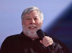 Pendiri Apple Komentar soal Bahaya AI yang Bikin Banyak Penipu