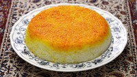 Tahdig. Penggemar nasi renyah akan menikmati makanan khas Persia ini. Biasanya dibuat dengan nasi basmati, yogurt, kunyit, dan terkadang kuning telur.