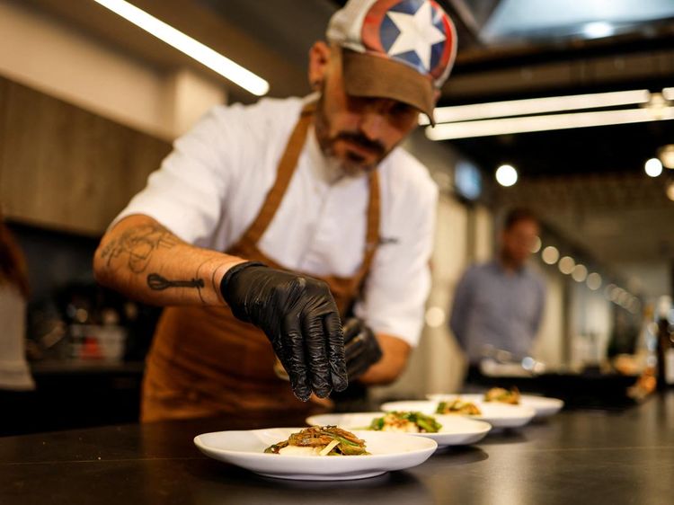Mencicipi Daging Ikan Kerapu yang Dibuat dengan Mesin Printer 3D