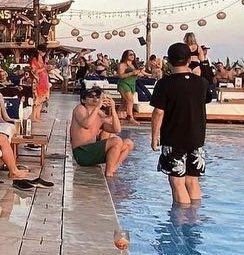 Momen Gong Yoo liburan di Bali