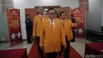 Momen Partai Hanura Daftarkan Caleg DPR 2024 ke KPU