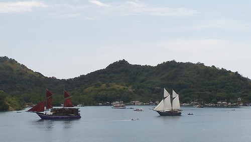 Perairan Labuan Bajo di belakang hotel Meruorah, venue KTT ASEAN di Labuan Bajo.