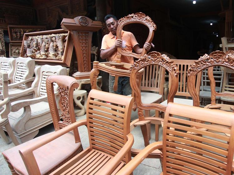 Potret Penjualan Kursi Kayu Ukir Jepara