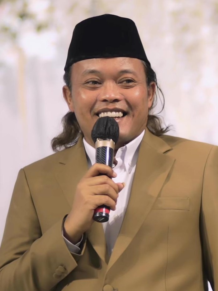 Rizky Febian Momen Sule antar Rizky Febian melamar Mahalini.
