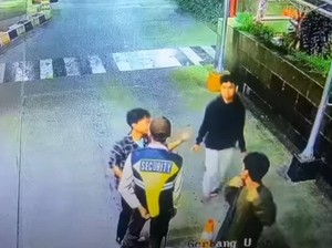 Viral Remaja Dipalak Preman hingga Sembunyi di Belakang Sekuriti di Jaktim
