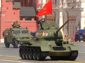 Hanya Tampilkan 1 Tank Usang, Parade Militer Rusia Disindir Netizen