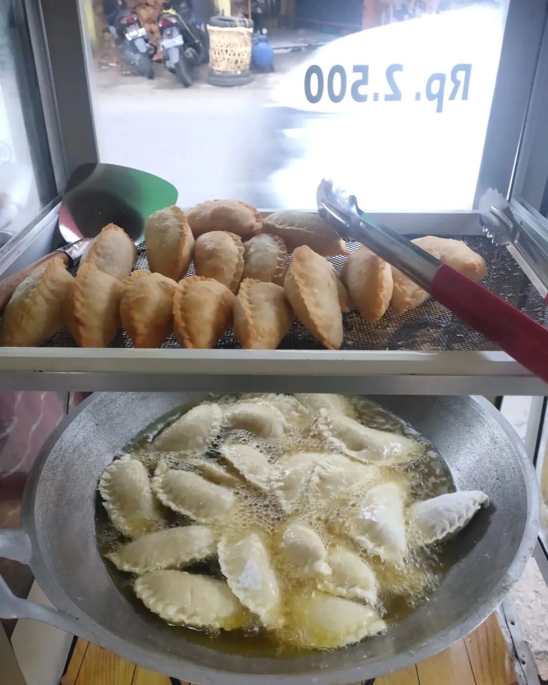 Tempat jajan cireng