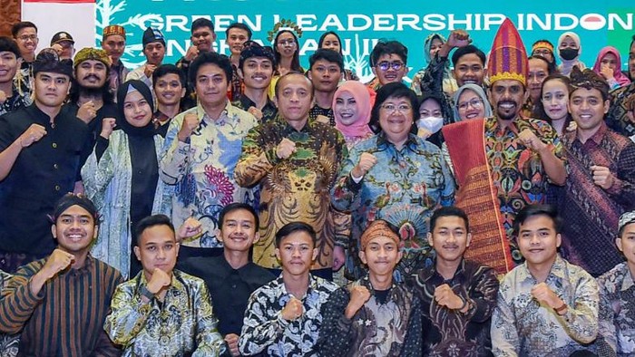 Wisuda 207 Pemuda Berbagai Daerah Peserta Program Green Leadership Indonesia.