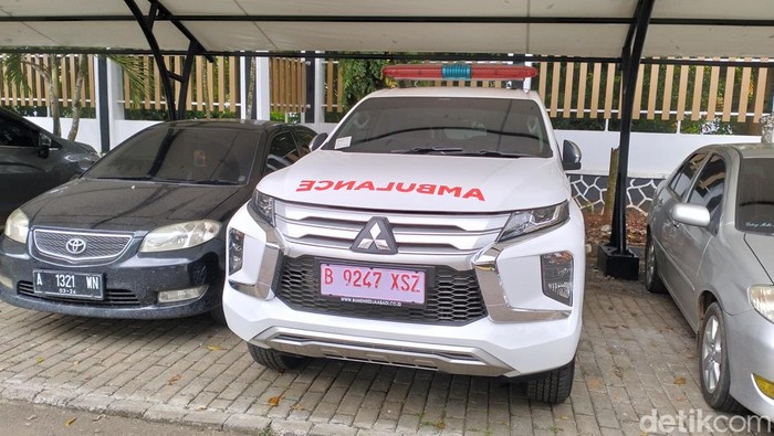 Ambulance Pajero Sport di DPRD Banten (Foto: Bahtiar/Detikcom)