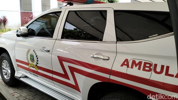 Ambulance Pajero Sport di DPRD Banten (Foto: Bahtiar/Detikcom)