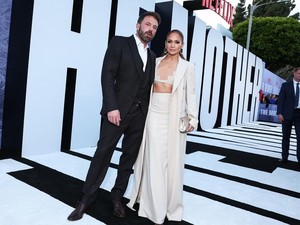 Jennifer Lopez Gugat Cerai Ben Affleck Usai 2 Tahun Berumah Tangga