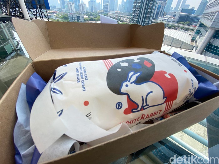Bentuknya Unik! Kue Ini Desainnya Mirip Teh Botol hingga Permen White Rabbit