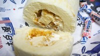 Rasa creamy dari susu langsung terasa di lidah ditambah dengan jelly putih yang dibuat dari permen White Rabbit.  Foto: detikFood