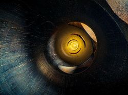 Foto Bagian Dalam Alat Musik Bikin Tercengang, Bak Bangunan Megah